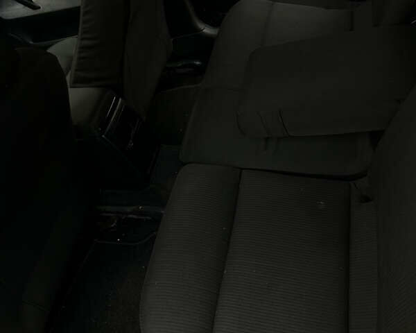 Синий Фольксваген Пассат, объемом двигателя 1.9 л и пробегом 410 тыс. км за 3550 $, фото 9 на Automoto.ua