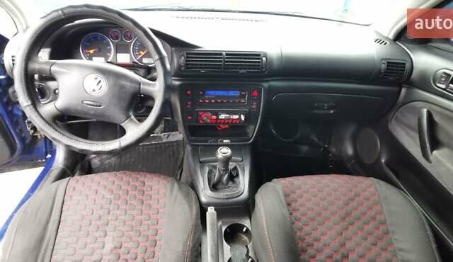 Синий Фольксваген Пассат, объемом двигателя 1.98 л и пробегом 200 тыс. км за 3950 $, фото 17 на Automoto.ua