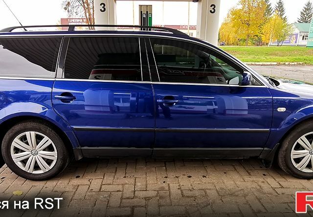 Синий Фольксваген Пассат, объемом двигателя 1.9 л и пробегом 300 тыс. км за 4400 $, фото 3 на Automoto.ua