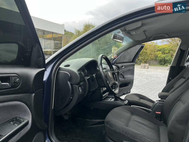 Синій Фольксваген Пассат, об'ємом двигуна 1.9 л та пробігом 300 тис. км за 3999 $, фото 34 на Automoto.ua