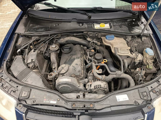 Синий Фольксваген Пассат, объемом двигателя 1.9 л и пробегом 438 тыс. км за 4200 $, фото 22 на Automoto.ua