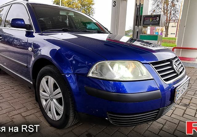 Синий Фольксваген Пассат, объемом двигателя 1.9 л и пробегом 300 тыс. км за 4400 $, фото 2 на Automoto.ua