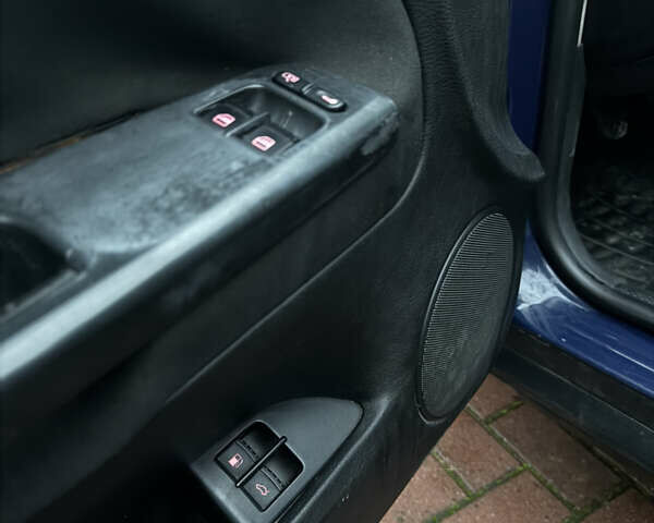 Синий Фольксваген Пассат, объемом двигателя 1.9 л и пробегом 367 тыс. км за 3650 $, фото 11 на Automoto.ua