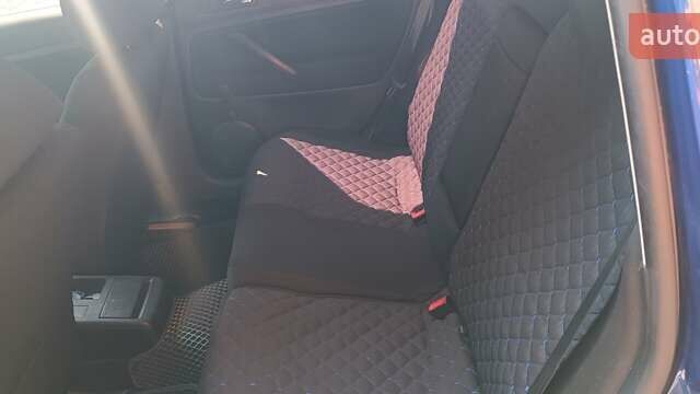 Синий Фольксваген Пассат, объемом двигателя 1.6 л и пробегом 330 тыс. км за 5000 $, фото 6 на Automoto.ua