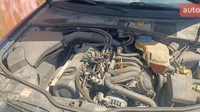 Синий Фольксваген Пассат, объемом двигателя 1.6 л и пробегом 330 тыс. км за 5000 $, фото 8 на Automoto.ua