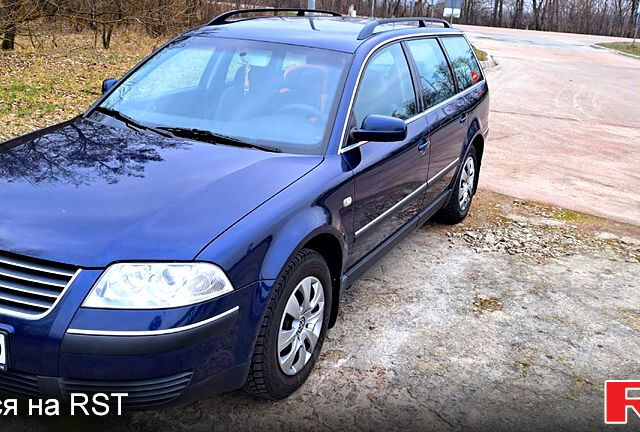 Синий Фольксваген Пассат, объемом двигателя 1.6 л и пробегом 260 тыс. км за 4200 $, фото 2 на Automoto.ua