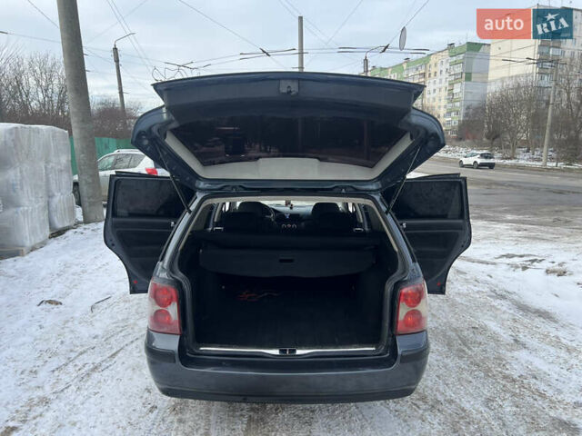 Синій Фольксваген Пассат, об'ємом двигуна 1.9 л та пробігом 300 тис. км за 3899 $, фото 22 на Automoto.ua