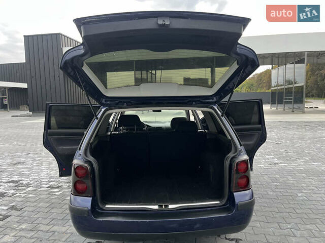 Синій Фольксваген Пассат, об'ємом двигуна 1.9 л та пробігом 300 тис. км за 3999 $, фото 45 на Automoto.ua