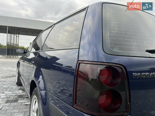 Синій Фольксваген Пассат, об'ємом двигуна 1.9 л та пробігом 300 тис. км за 3999 $, фото 30 на Automoto.ua