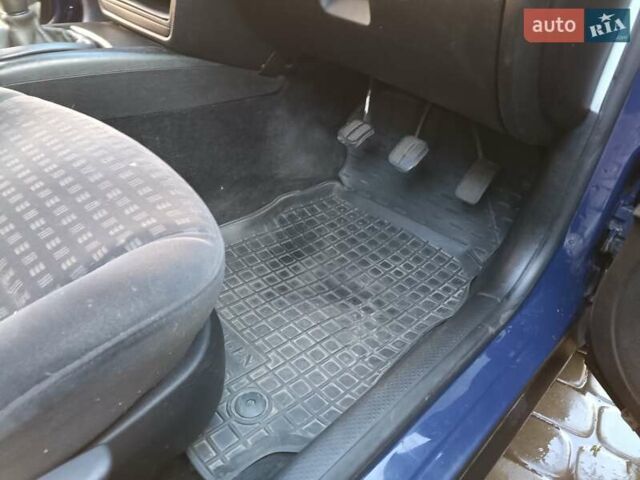 Синий Фольксваген Пассат, объемом двигателя 1.98 л и пробегом 432 тыс. км за 5800 $, фото 10 на Automoto.ua