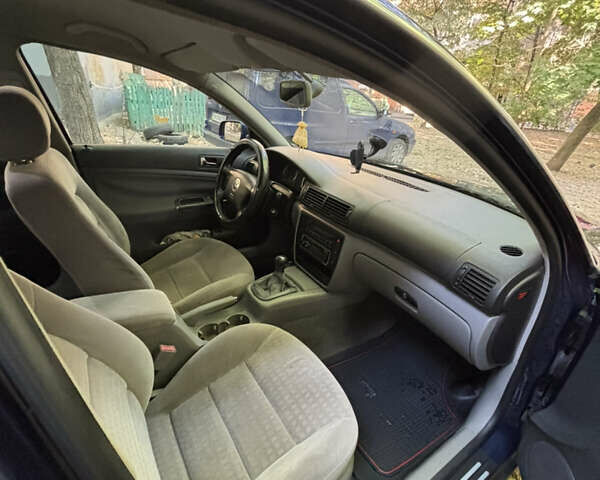 Синий Фольксваген Пассат, объемом двигателя 1.9 л и пробегом 376 тыс. км за 5000 $, фото 28 на Automoto.ua