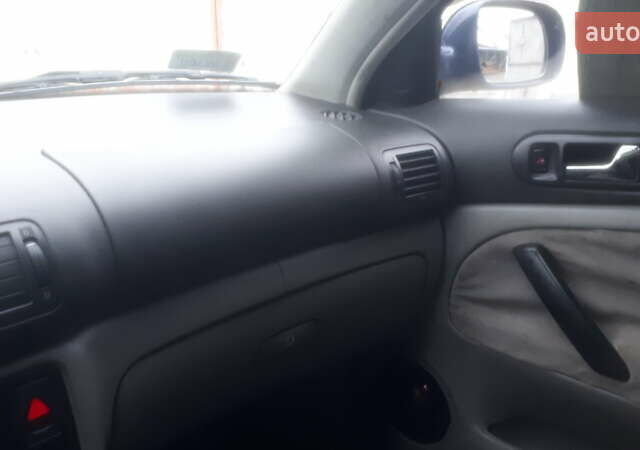 Синий Фольксваген Пассат, объемом двигателя 1.9 л и пробегом 429 тыс. км за 4000 $, фото 1 на Automoto.ua