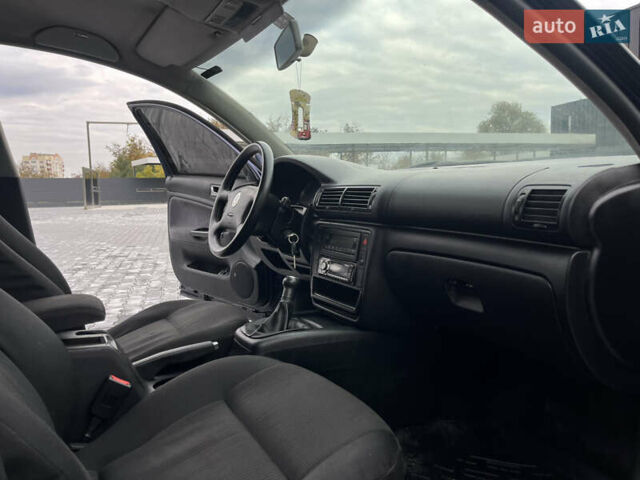 Синій Фольксваген Пассат, об'ємом двигуна 1.9 л та пробігом 300 тис. км за 3999 $, фото 43 на Automoto.ua