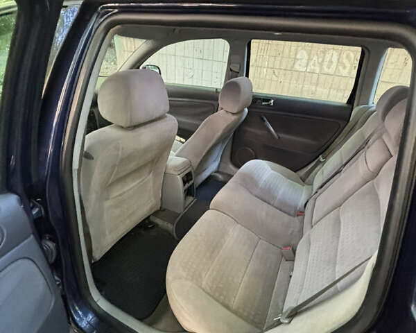 Синий Фольксваген Пассат, объемом двигателя 1.9 л и пробегом 376 тыс. км за 5000 $, фото 22 на Automoto.ua