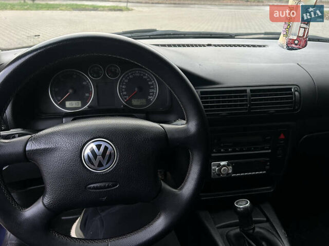 Синий Фольксваген Пассат, объемом двигателя 1.9 л и пробегом 410 тыс. км за 3550 $, фото 6 на Automoto.ua
