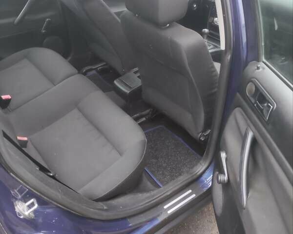 Синий Фольксваген Пассат, объемом двигателя 1.9 л и пробегом 292 тыс. км за 2399 $, фото 15 на Automoto.ua