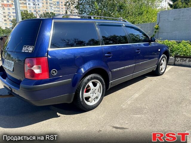 Синий Фольксваген Пассат, объемом двигателя 1.8 л и пробегом 240 тыс. км за 4300 $, фото 2 на Automoto.ua