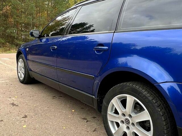 Синий Фольксваген Пассат, объемом двигателя 1.8 л и пробегом 320 тыс. км за 4500 $, фото 6 на Automoto.ua