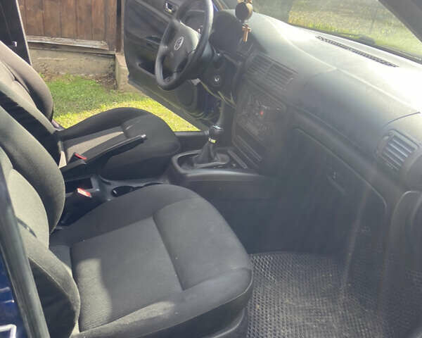 Синий Фольксваген Пассат, объемом двигателя 1.6 л и пробегом 279 тыс. км за 4500 $, фото 7 на Automoto.ua