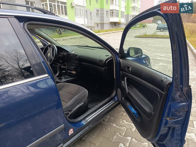 Синий Фольксваген Пассат, объемом двигателя 1.9 л и пробегом 438 тыс. км за 4200 $, фото 17 на Automoto.ua