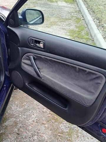 Синий Фольксваген Пассат, объемом двигателя 1.6 л и пробегом 268 тыс. км за 4100 $, фото 8 на Automoto.ua