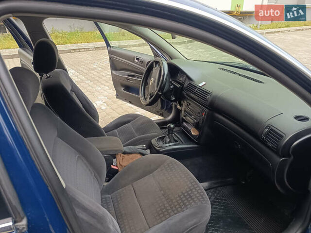 Синий Фольксваген Пассат, объемом двигателя 1.9 л и пробегом 438 тыс. км за 4200 $, фото 19 на Automoto.ua