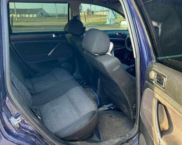 Синий Фольксваген Пассат, объемом двигателя 1.9 л и пробегом 404 тыс. км за 3800 $, фото 9 на Automoto.ua