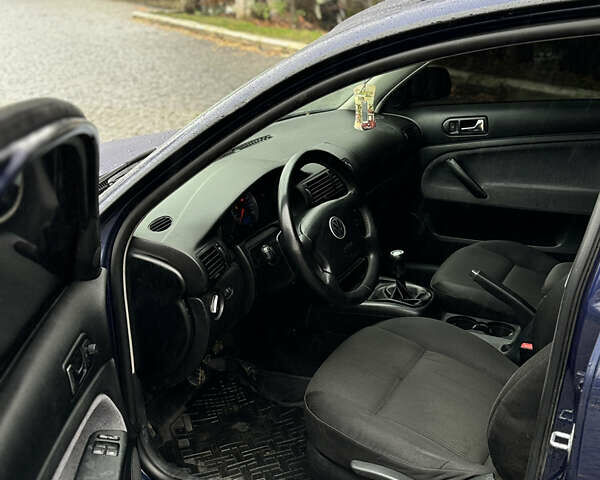 Синий Фольксваген Пассат, объемом двигателя 1.9 л и пробегом 410 тыс. км за 3799 $, фото 7 на Automoto.ua