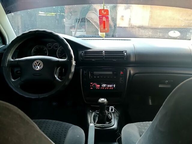 Синий Фольксваген Пассат, объемом двигателя 2 л и пробегом 0 тыс. км за 4800 $, фото 2 на Automoto.ua