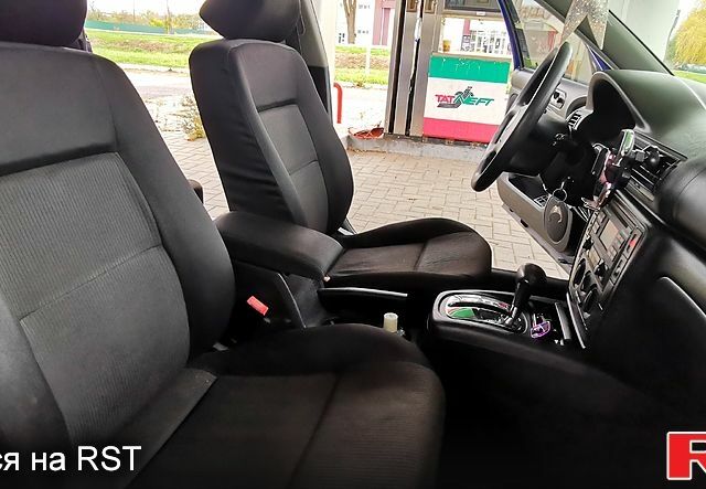 Синий Фольксваген Пассат, объемом двигателя 1.9 л и пробегом 300 тыс. км за 4400 $, фото 11 на Automoto.ua