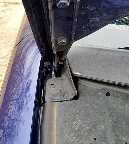 Синий Фольксваген Пассат, объемом двигателя 1.6 л и пробегом 260 тыс. км за 4200 $, фото 7 на Automoto.ua