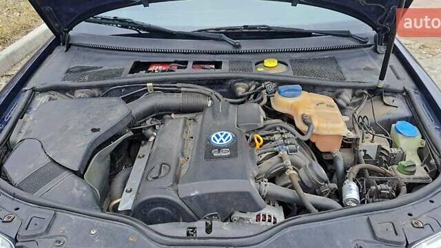 Синий Фольксваген Пассат, объемом двигателя 1.6 л и пробегом 268 тыс. км за 4100 $, фото 5 на Automoto.ua