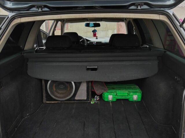 Синій Фольксваген Пассат, об'ємом двигуна 1.9 л та пробігом 350 тис. км за 3600 $, фото 9 на Automoto.ua