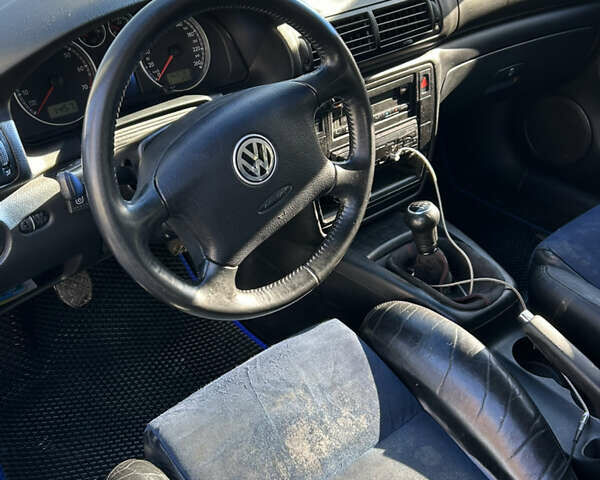 Синий Фольксваген Пассат, объемом двигателя 2 л и пробегом 470 тыс. км за 3500 $, фото 25 на Automoto.ua