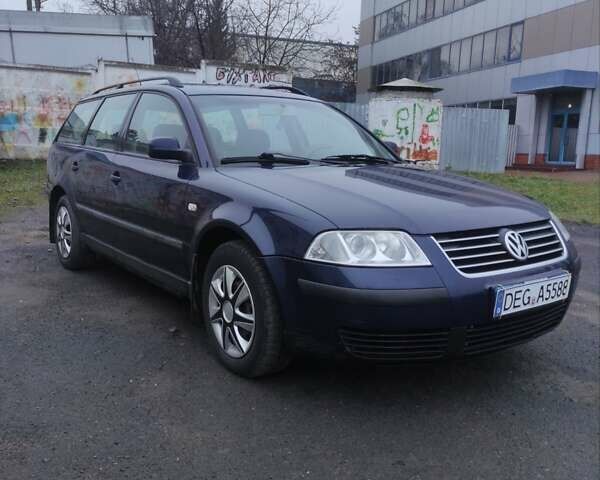 Синий Фольксваген Пассат, объемом двигателя 1.9 л и пробегом 292 тыс. км за 2399 $, фото 10 на Automoto.ua