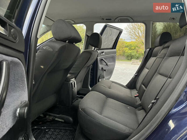 Синій Фольксваген Пассат, об'ємом двигуна 1.9 л та пробігом 300 тис. км за 3999 $, фото 40 на Automoto.ua