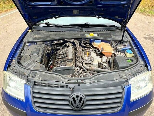 Синий Фольксваген Пассат, объемом двигателя 1.8 л и пробегом 320 тыс. км за 4500 $, фото 12 на Automoto.ua