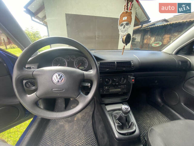Синий Фольксваген Пассат, объемом двигателя 1.6 л и пробегом 279 тыс. км за 4500 $, фото 5 на Automoto.ua