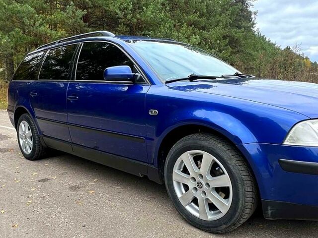 Синий Фольксваген Пассат, объемом двигателя 1.8 л и пробегом 320 тыс. км за 4500 $, фото 3 на Automoto.ua