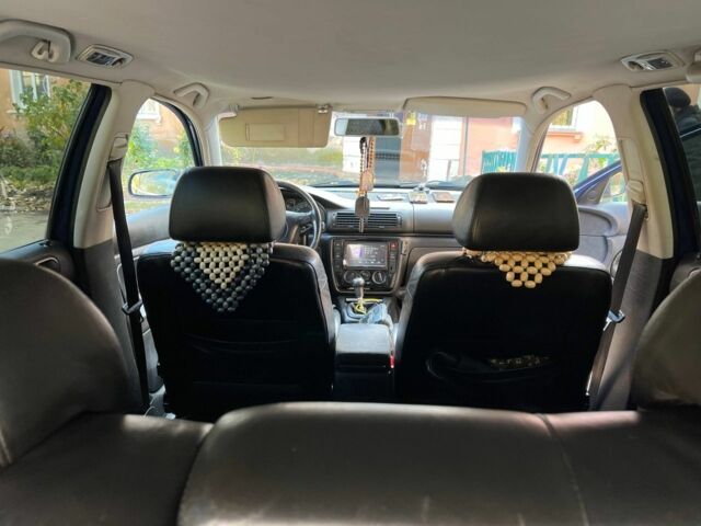 Синий Фольксваген Пассат, объемом двигателя 1.9 л и пробегом 310 тыс. км за 4500 $, фото 4 на Automoto.ua