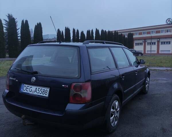 Синий Фольксваген Пассат, объемом двигателя 1.9 л и пробегом 292 тыс. км за 2399 $, фото 8 на Automoto.ua