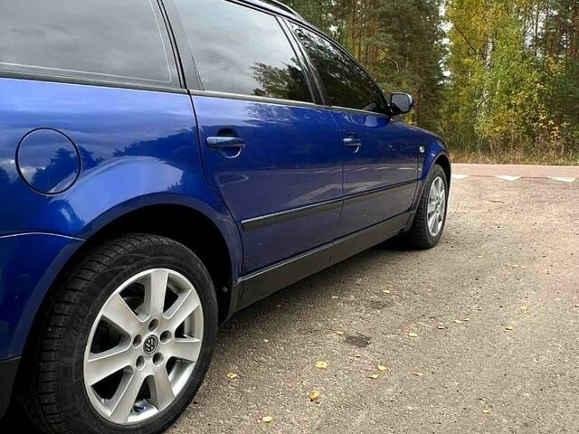 Синий Фольксваген Пассат, объемом двигателя 1.8 л и пробегом 320 тыс. км за 4500 $, фото 5 на Automoto.ua