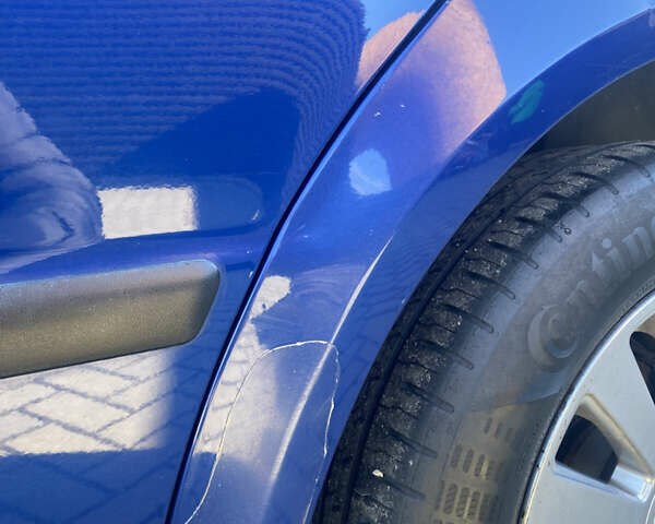 Синій Фольксваген Пассат, об'ємом двигуна 1.6 л та пробігом 228 тис. км за 4900 $, фото 10 на Automoto.ua