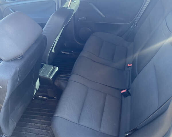 Синий Фольксваген Пассат, объемом двигателя 1.6 л и пробегом 228 тыс. км за 4750 $, фото 18 на Automoto.ua