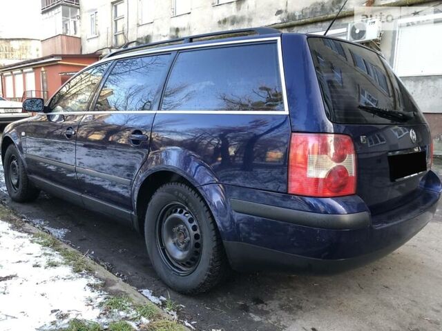 Синий Фольксваген Пассат, объемом двигателя 1.9 л и пробегом 320 тыс. км за 4500 $, фото 2 на Automoto.ua