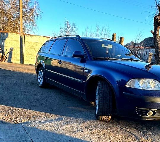 Синий Фольксваген Пассат, объемом двигателя 1.9 л и пробегом 252 тыс. км за 3700 $, фото 6 на Automoto.ua