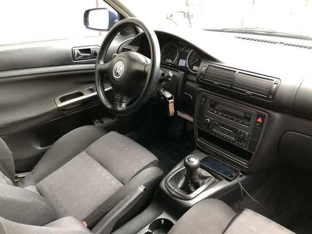 Синий Фольксваген Пассат, объемом двигателя 1.9 л и пробегом 320 тыс. км за 4500 $, фото 8 на Automoto.ua