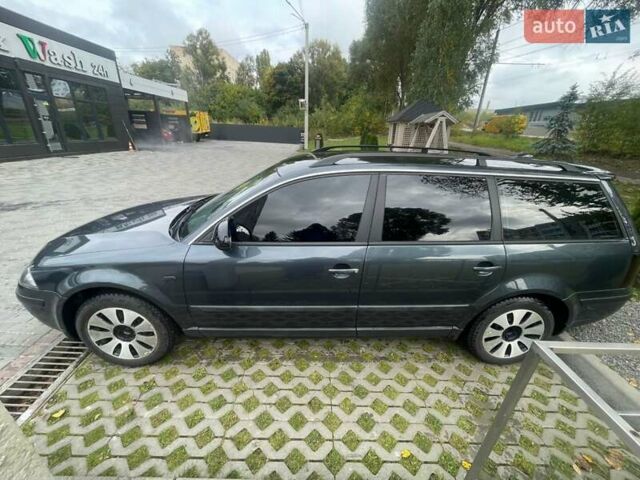 Синий Фольксваген Пассат, объемом двигателя 1.78 л и пробегом 297 тыс. км за 4500 $, фото 2 на Automoto.ua