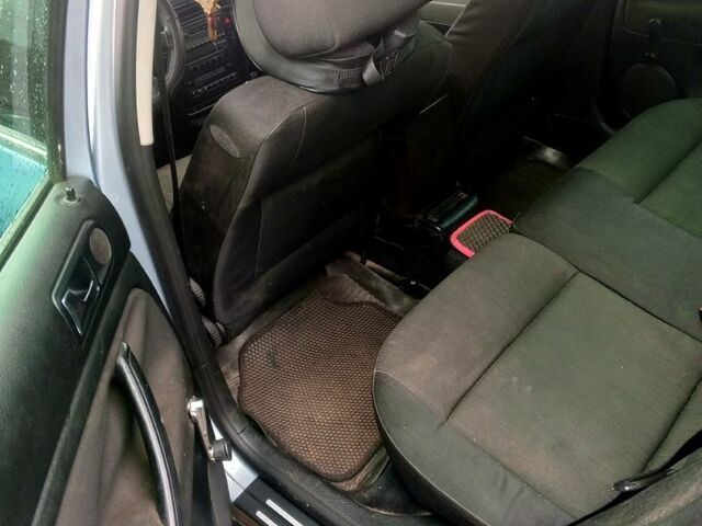 Синий Фольксваген Пассат, объемом двигателя 1.9 л и пробегом 340 тыс. км за 4200 $, фото 5 на Automoto.ua