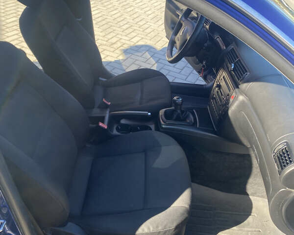 Синий Фольксваген Пассат, объемом двигателя 1.6 л и пробегом 228 тыс. км за 4750 $, фото 24 на Automoto.ua